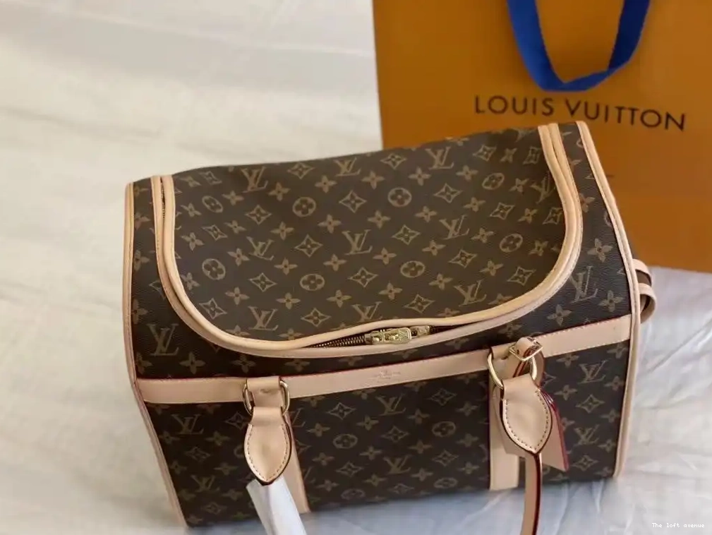 CUSTOM PET BAG LV 0524